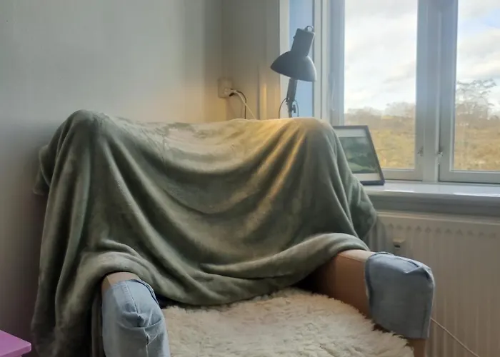 Bright, Charming With Balcony Διαμέρισμα